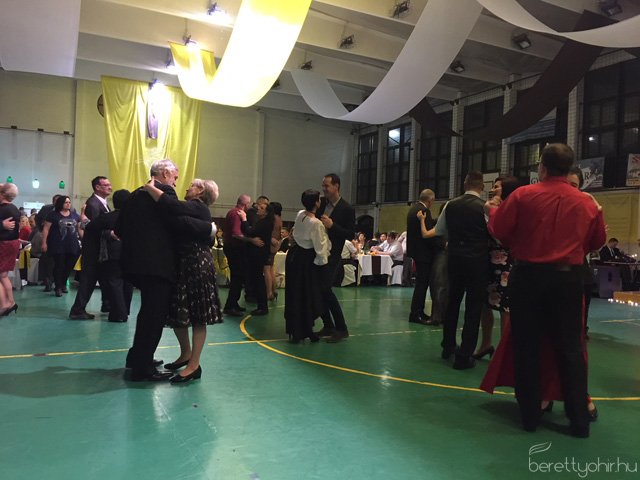 12. Jótékonysági Kórházbál 42